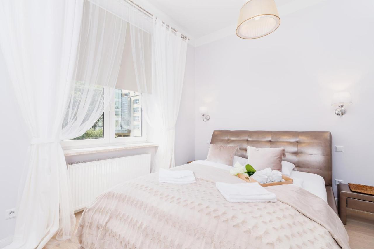 Modern Apartment Lubicz Krakow By Noclegi Renters Luaran gambar